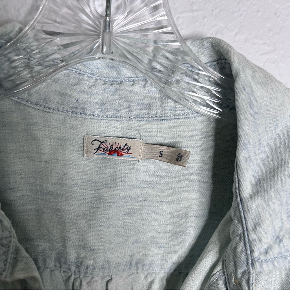 Faherty Light Blue Button Down Shirt - image 2